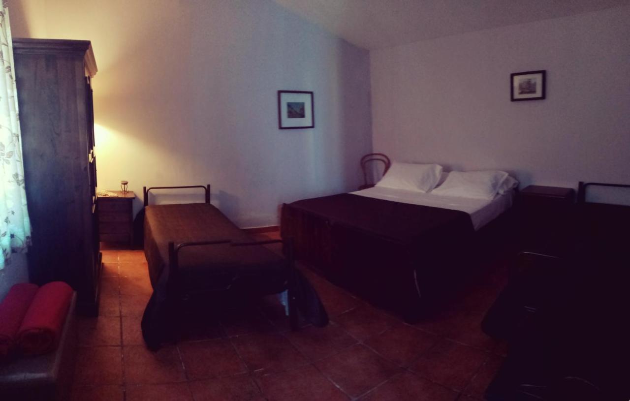 Agriturismo Tre Santi Villa Падула Екстериор снимка