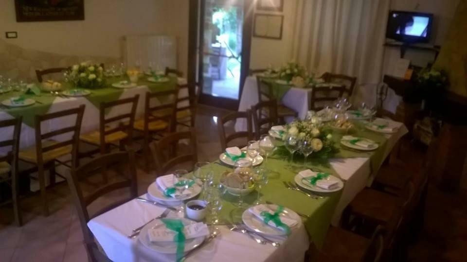 Agriturismo Tre Santi Villa Падула Екстериор снимка