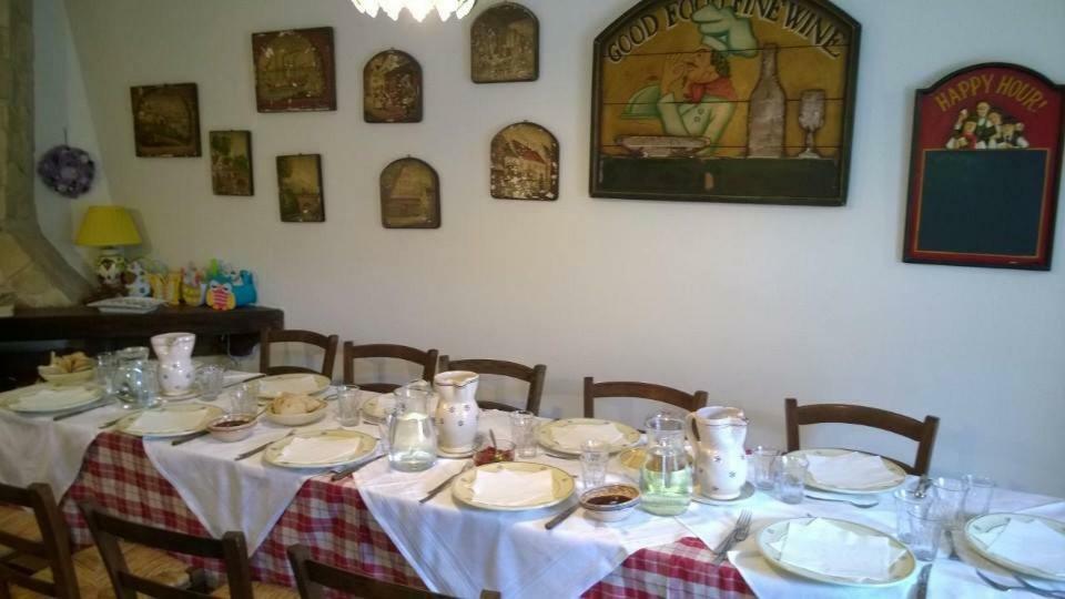 Agriturismo Tre Santi Villa Падула Екстериор снимка