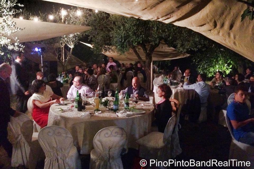 Agriturismo Tre Santi Villa Падула Екстериор снимка